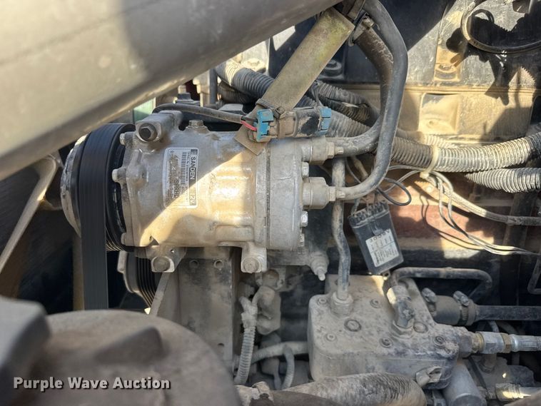 image for item ET1923 2006 International 7600 dump truck