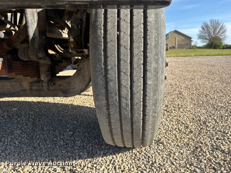 image for item ET1923 2006 International 7600 dump truck