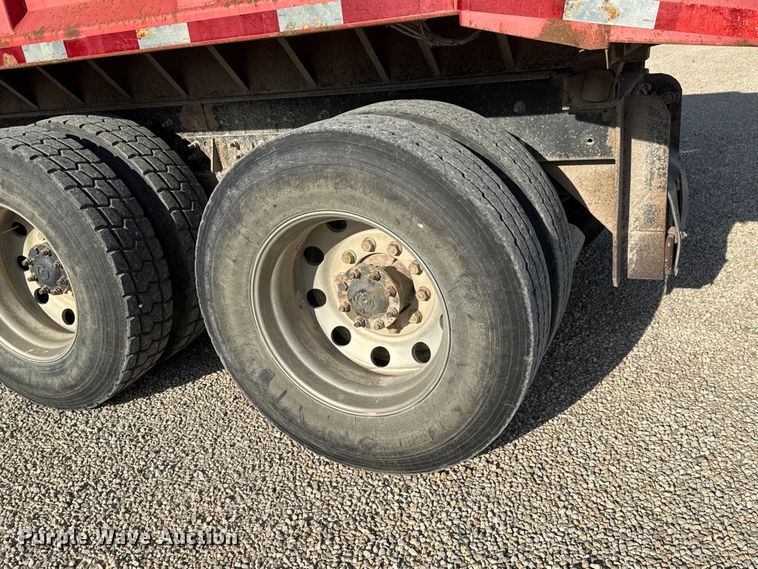 image for item ET1923 2006 International 7600 dump truck