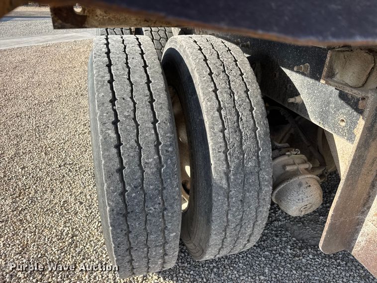 image for item ET1923 2006 International 7600 dump truck