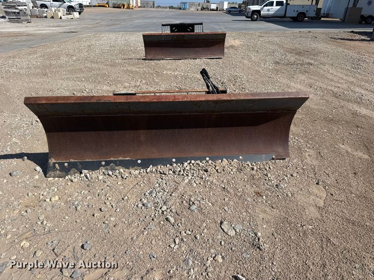 image for item ET1943 KW 35-12610 skid steer snow plow