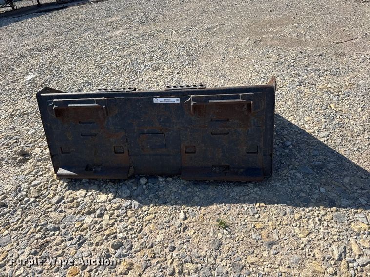 image for item ET1949 skid steer bucket