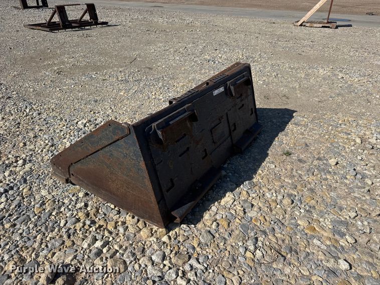 image for item ET1949 skid steer bucket