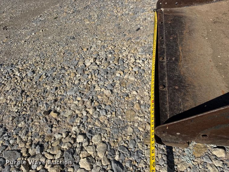 image for item ET1949 skid steer bucket