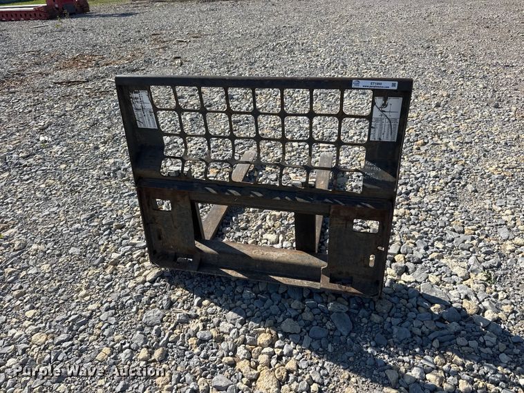 image for item ET1950 Skid steer forks