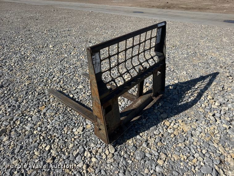 image for item ET1950 Skid steer forks