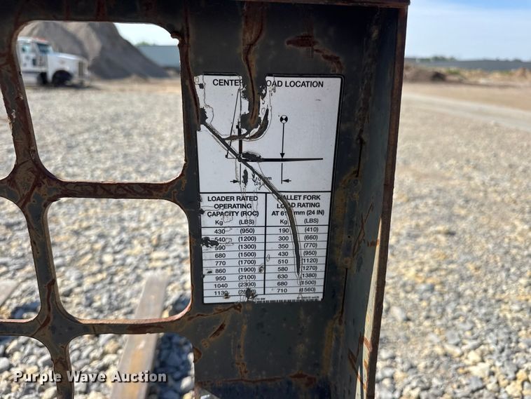 image for item ET1950 Skid steer forks