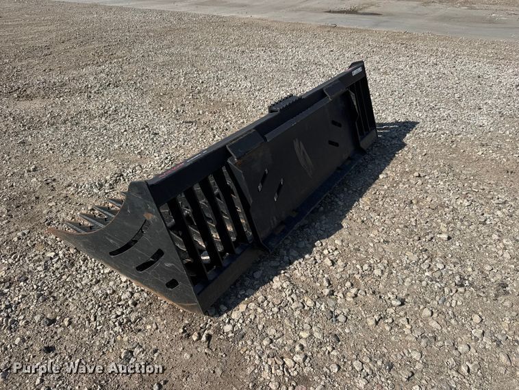 image for item ET1951 2020 Arrow 374UNRB skid steer rock bucket