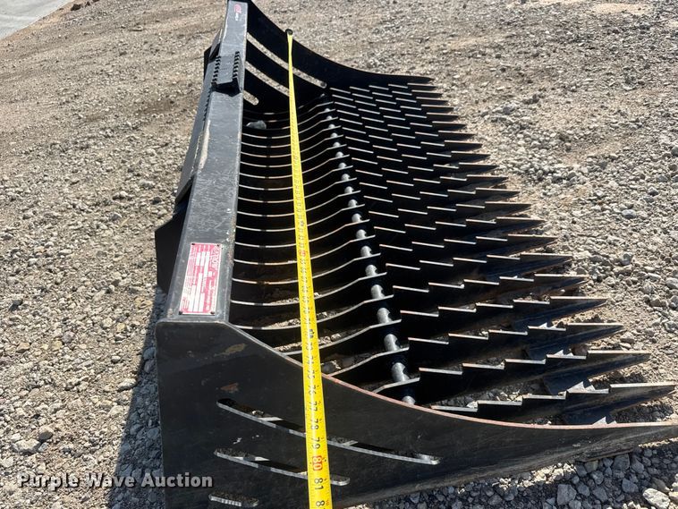image for item ET1951 2020 Arrow 374UNRB skid steer rock bucket