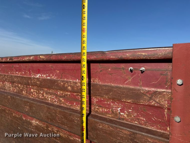 image for item ET1956 2005 Isuzu NPR dump truck