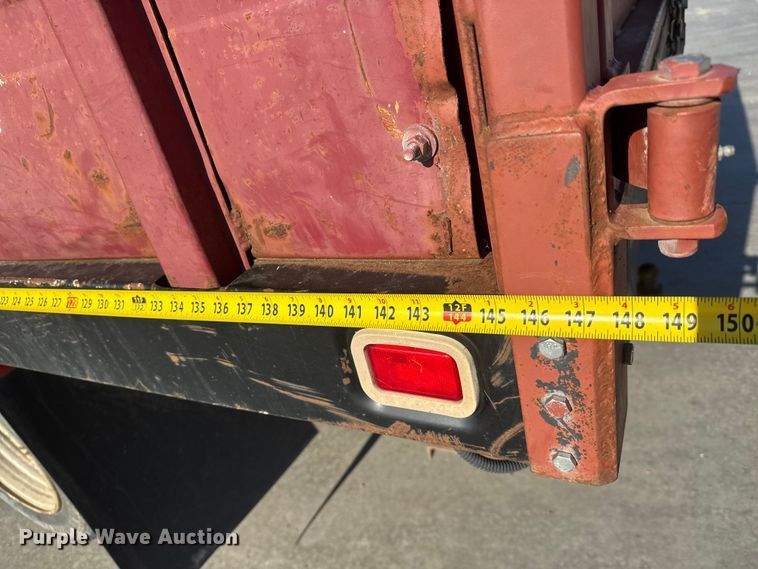 image for item ET1956 2005 Isuzu NPR dump truck