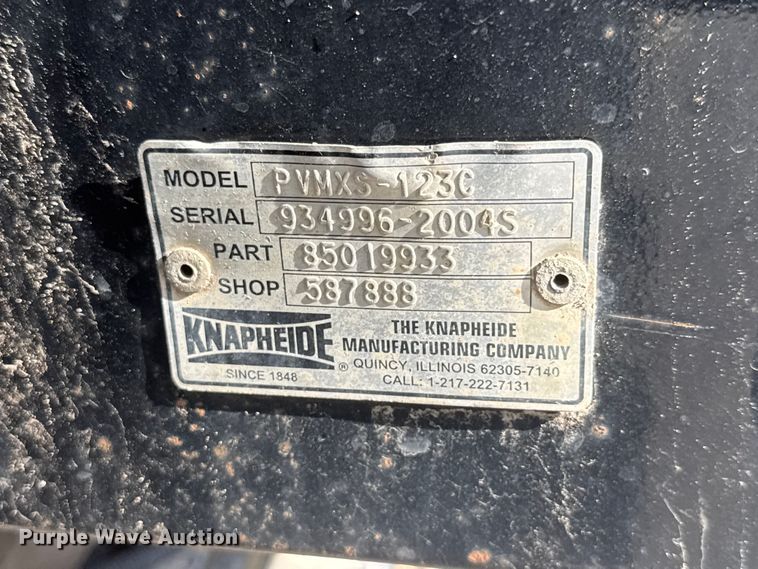 image for item ET1956 2005 Isuzu NPR dump truck