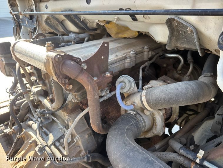 image for item ET1956 2005 Isuzu NPR dump truck