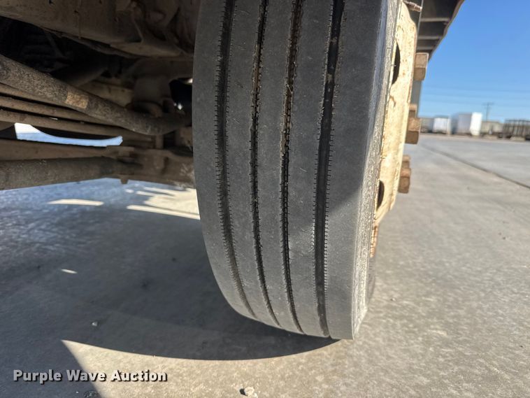 image for item ET1956 2005 Isuzu NPR dump truck