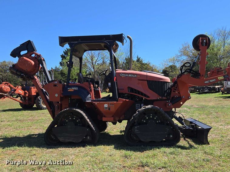 image for item ET5197 2014 Ditch Witch RT120 QUAD vibratory cable plow