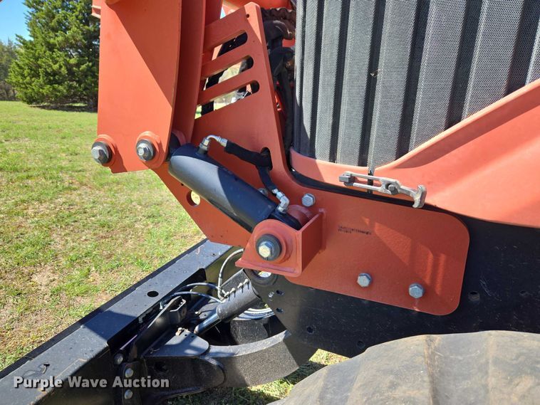 image for item ET5197 2014 Ditch Witch RT120 QUAD vibratory cable plow