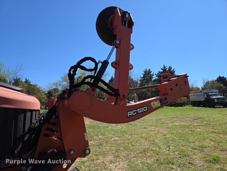 image for item ET5197 2014 Ditch Witch RT120 QUAD vibratory cable plow
