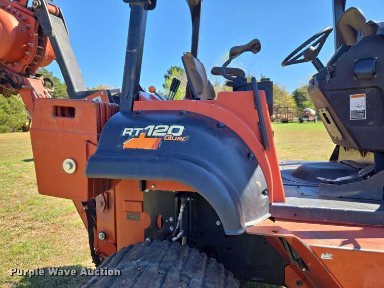 image for item ET5197 2014 Ditch Witch RT120 QUAD vibratory cable plow