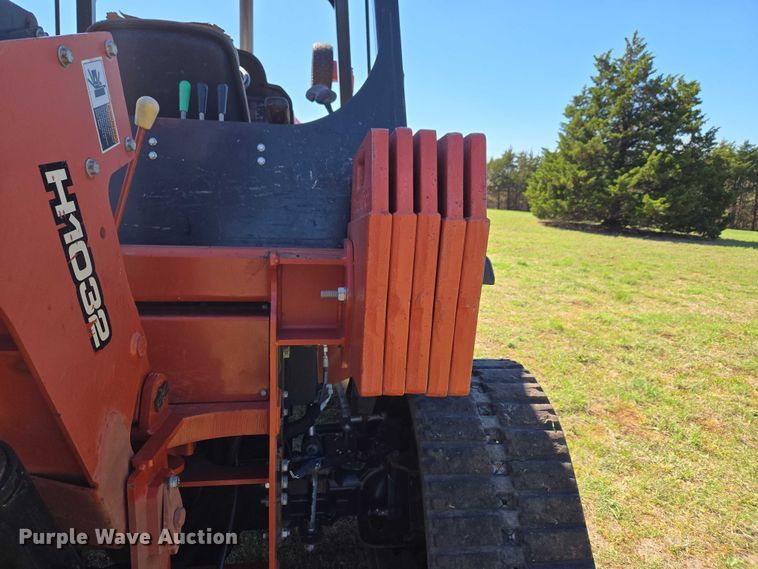 image for item ET5197 2014 Ditch Witch RT120 QUAD vibratory cable plow