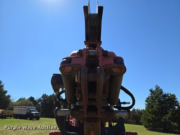 image for item ET5197 2014 Ditch Witch RT120 QUAD vibratory cable plow