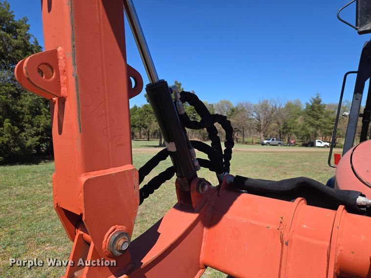 image for item ET5197 2014 Ditch Witch RT120 QUAD vibratory cable plow