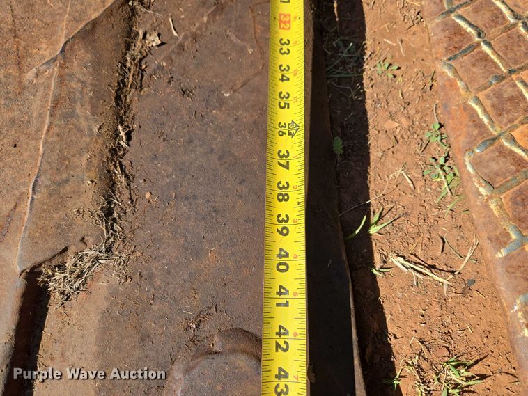 image for item ET5197 2014 Ditch Witch RT120 QUAD vibratory cable plow