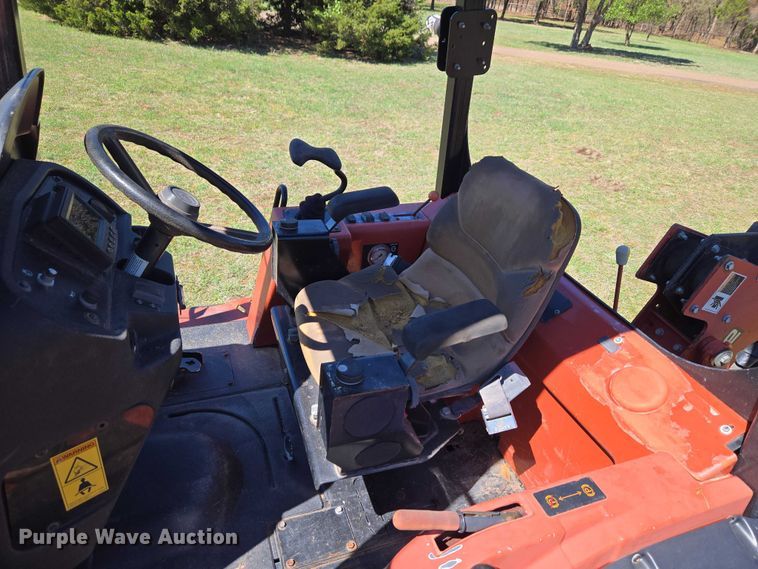 image for item ET5197 2014 Ditch Witch RT120 QUAD vibratory cable plow