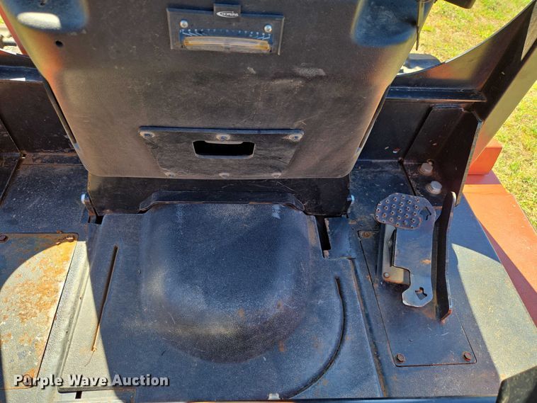 image for item ET5197 2014 Ditch Witch RT120 QUAD vibratory cable plow