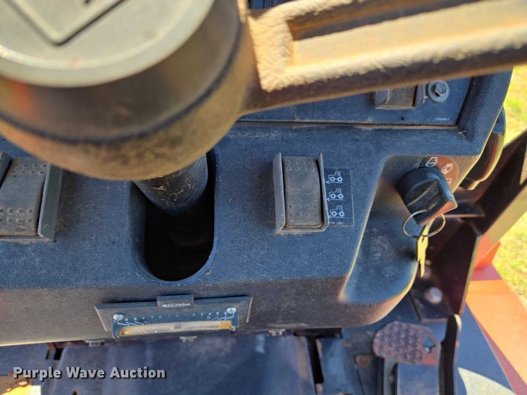 image for item ET5197 2014 Ditch Witch RT120 QUAD vibratory cable plow