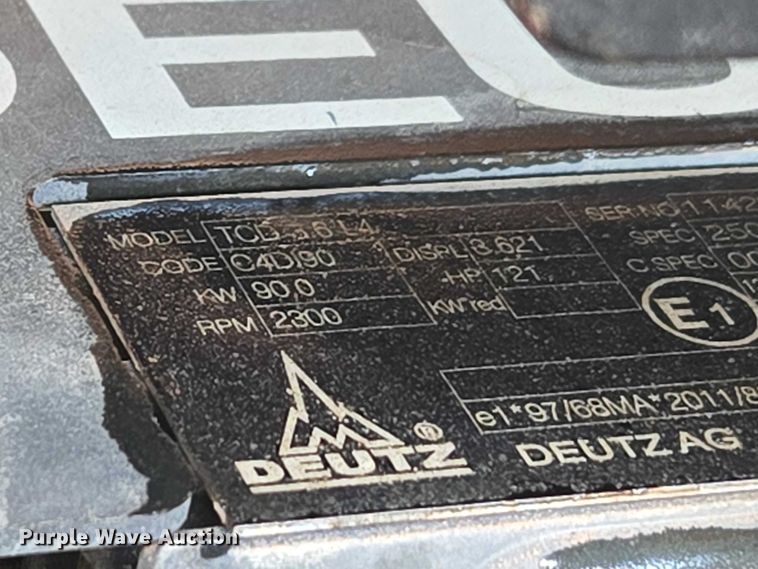 image for item ET5197 2014 Ditch Witch RT120 QUAD vibratory cable plow