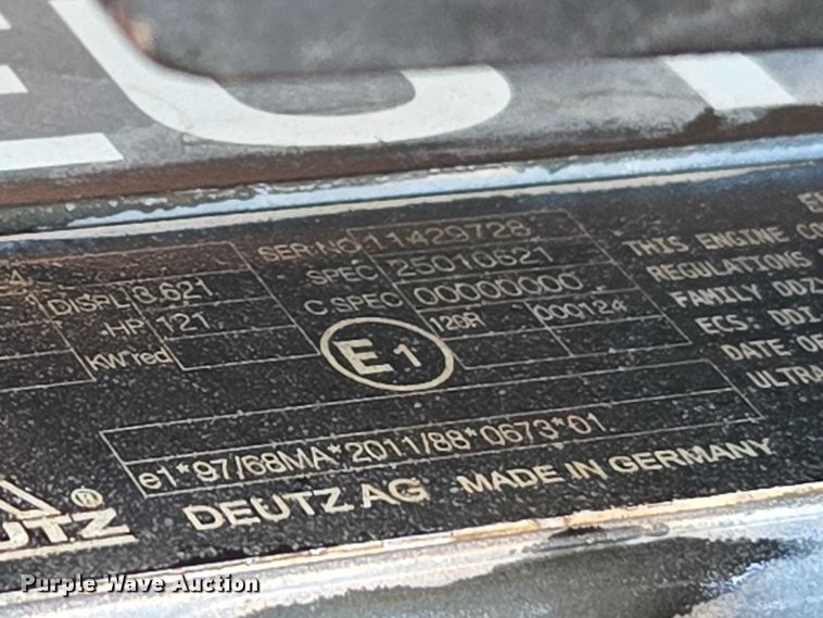 image for item ET5197 2014 Ditch Witch RT120 QUAD vibratory cable plow