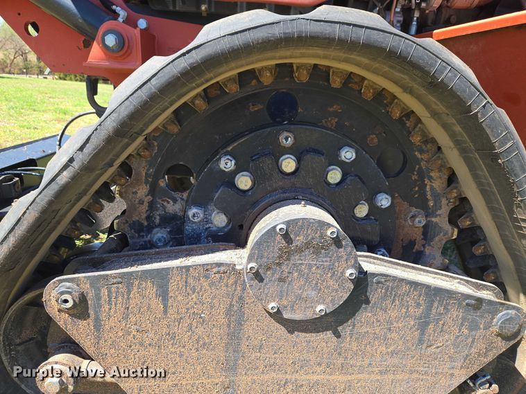 image for item ET5197 2014 Ditch Witch RT120 QUAD vibratory cable plow