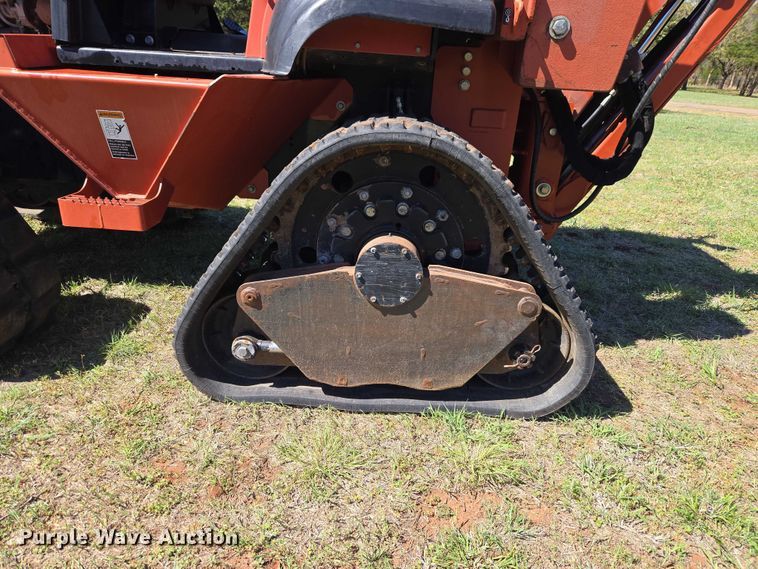 image for item ET5197 2014 Ditch Witch RT120 QUAD vibratory cable plow