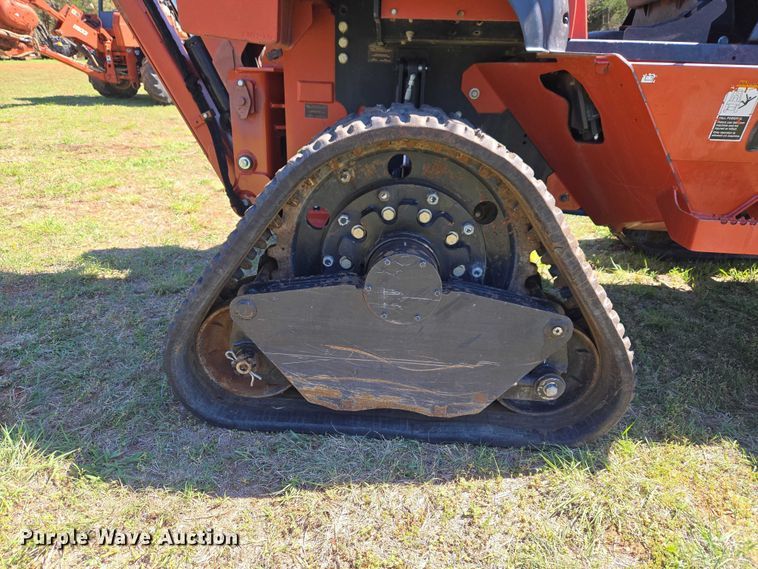 image for item ET5197 2014 Ditch Witch RT120 QUAD vibratory cable plow