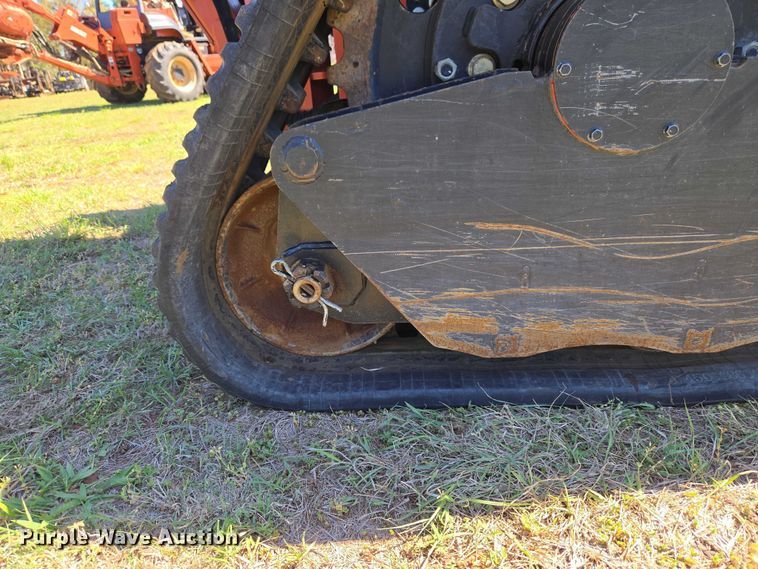 image for item ET5197 2014 Ditch Witch RT120 QUAD vibratory cable plow