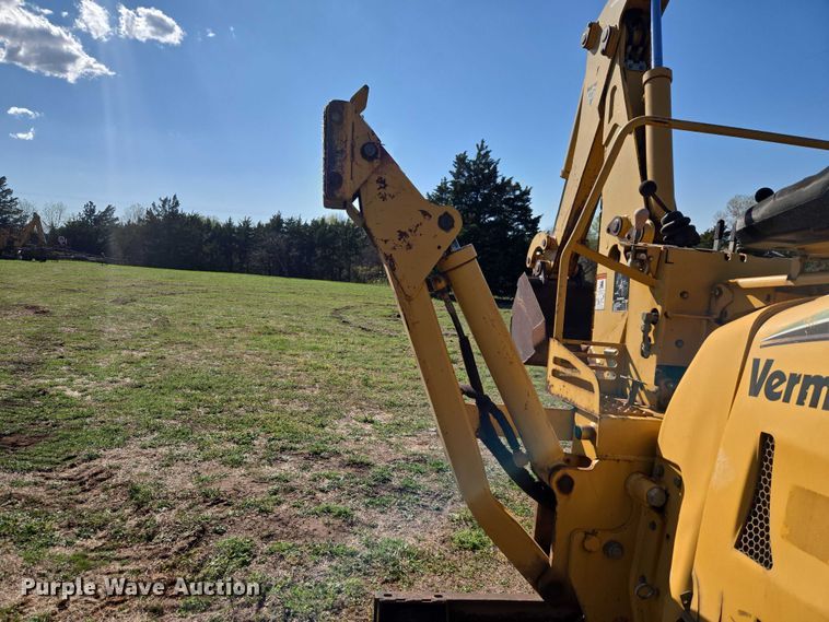 image for item ET5205 2005 Vermeer RT650 vibratory cable plow