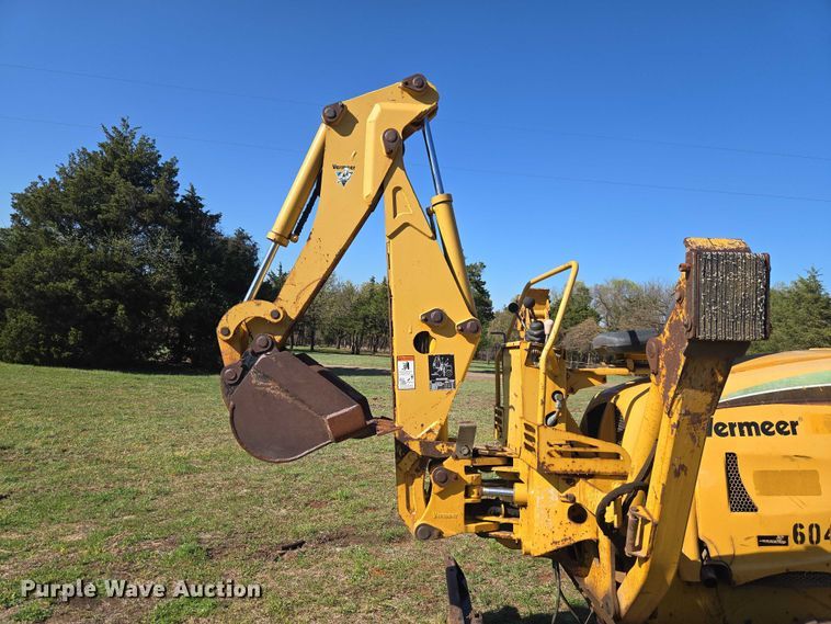 image for item ET5205 2005 Vermeer RT650 vibratory cable plow