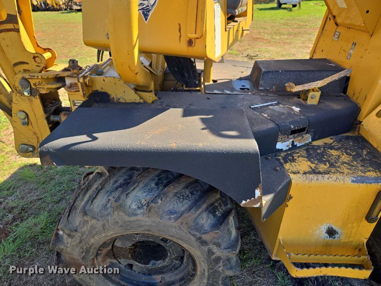 image for item ET5205 2005 Vermeer RT650 vibratory cable plow