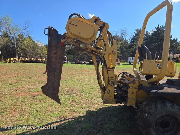image for item ET5205 2005 Vermeer RT650 vibratory cable plow