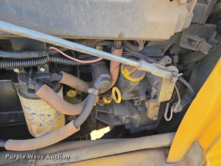 image for item ET5205 2005 Vermeer RT650 vibratory cable plow