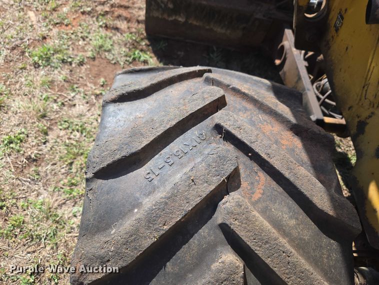 image for item ET5205 2005 Vermeer RT650 vibratory cable plow