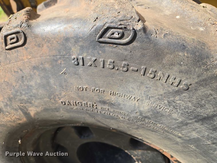 image for item ET5205 2005 Vermeer RT650 vibratory cable plow