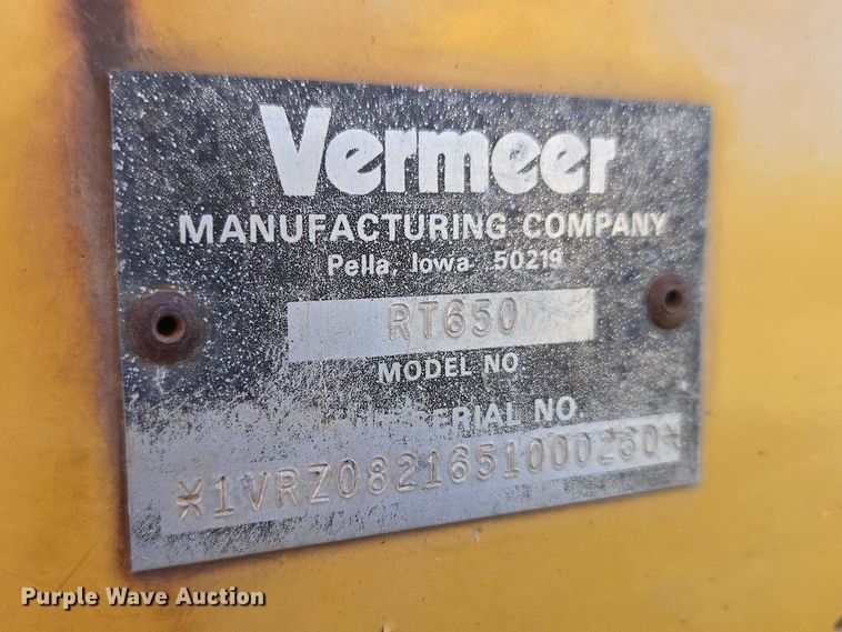 image for item ET5205 2005 Vermeer RT650 vibratory cable plow