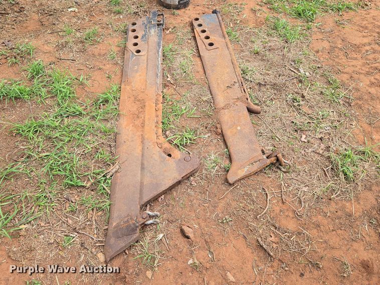 image for item ET5205 2005 Vermeer RT650 vibratory cable plow