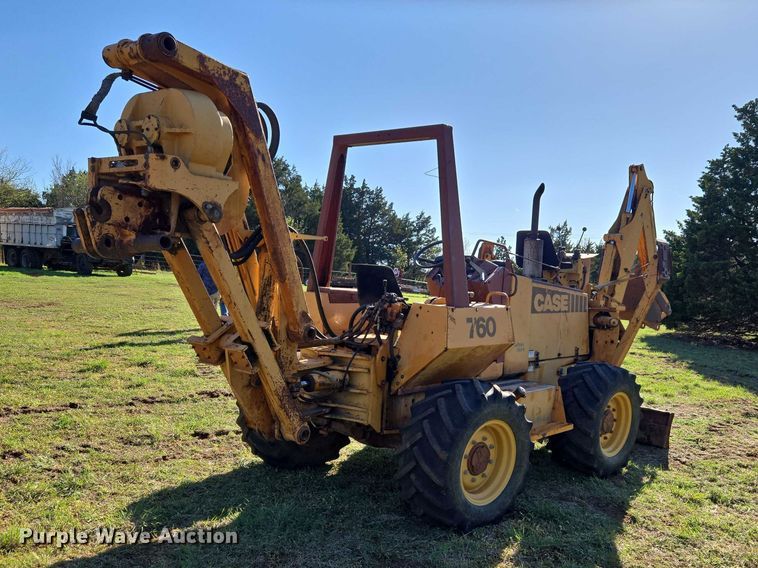 image for item ET5208 1989 Case 760 vibratory cable plow