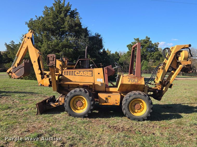 image for item ET5208 1989 Case 760 vibratory cable plow