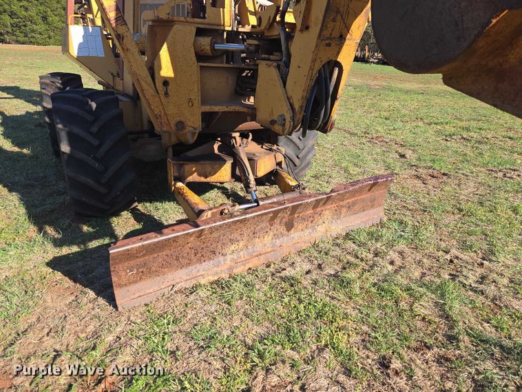 image for item ET5208 1989 Case 760 vibratory cable plow