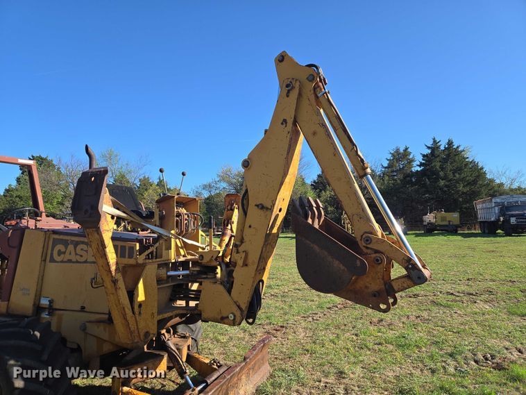 image for item ET5208 1989 Case 760 vibratory cable plow