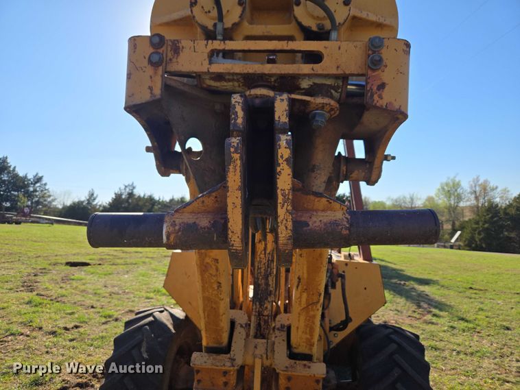 image for item ET5208 1989 Case 760 vibratory cable plow