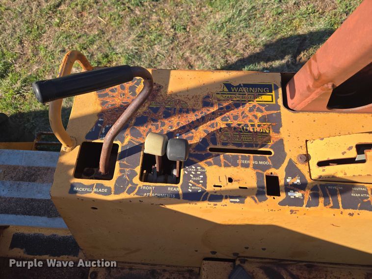 image for item ET5208 1989 Case 760 vibratory cable plow